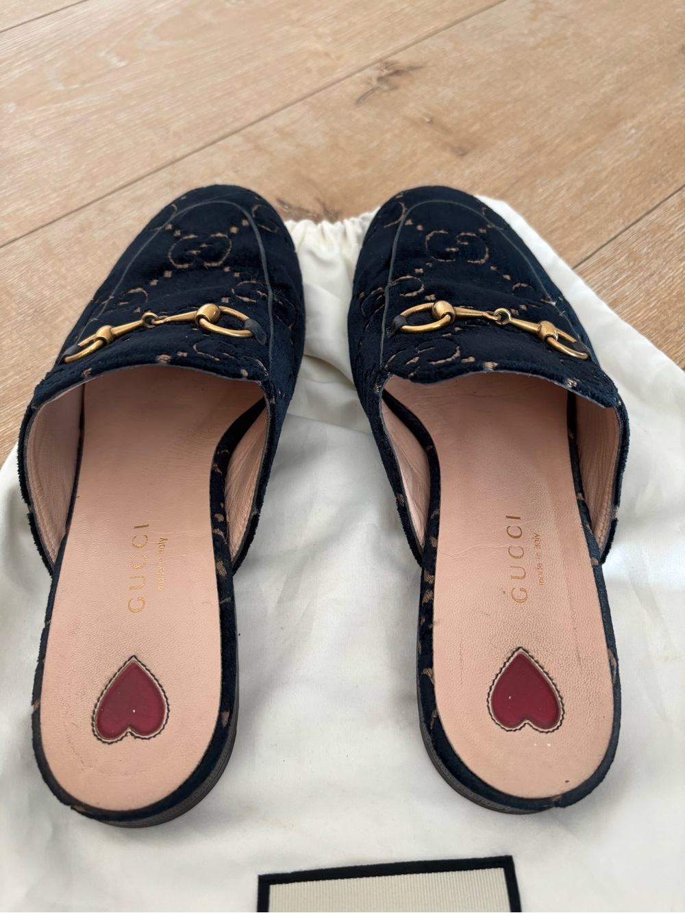 Authentic Gucci Navy Velvet Princetown Mules Women Size 6 - Picture 2 of 4